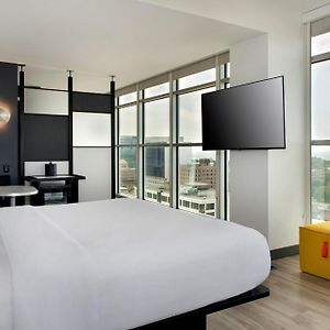 Corner King Room